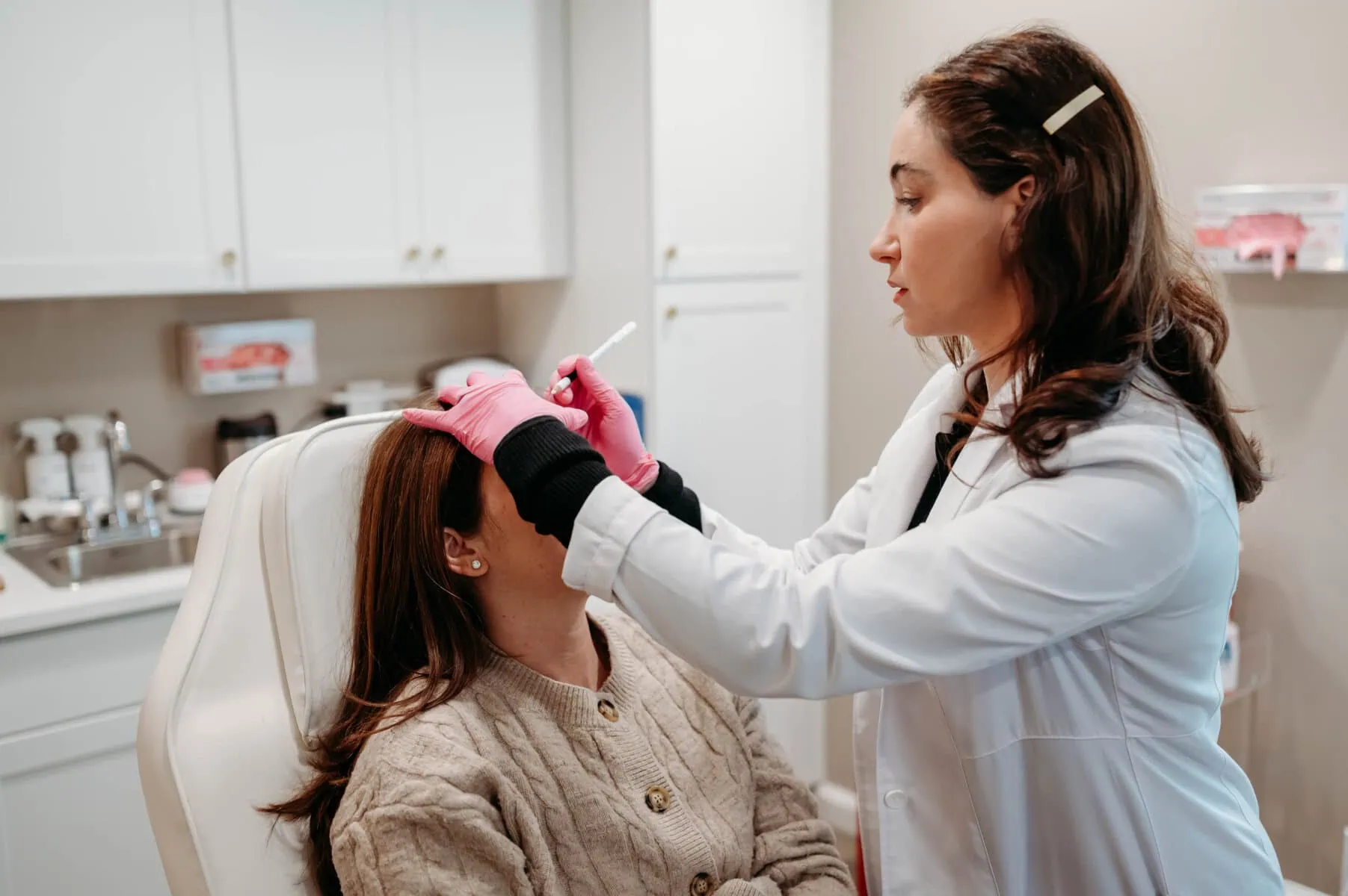 Dr. Rochelle Kling performing a treatment at Emerge Aesthetics Glen Rock Med Spa